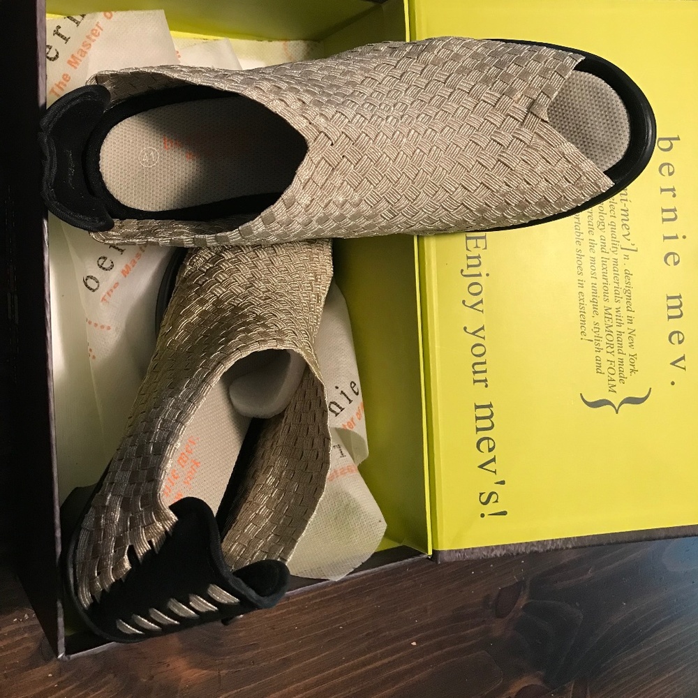 Bernie Mev heels